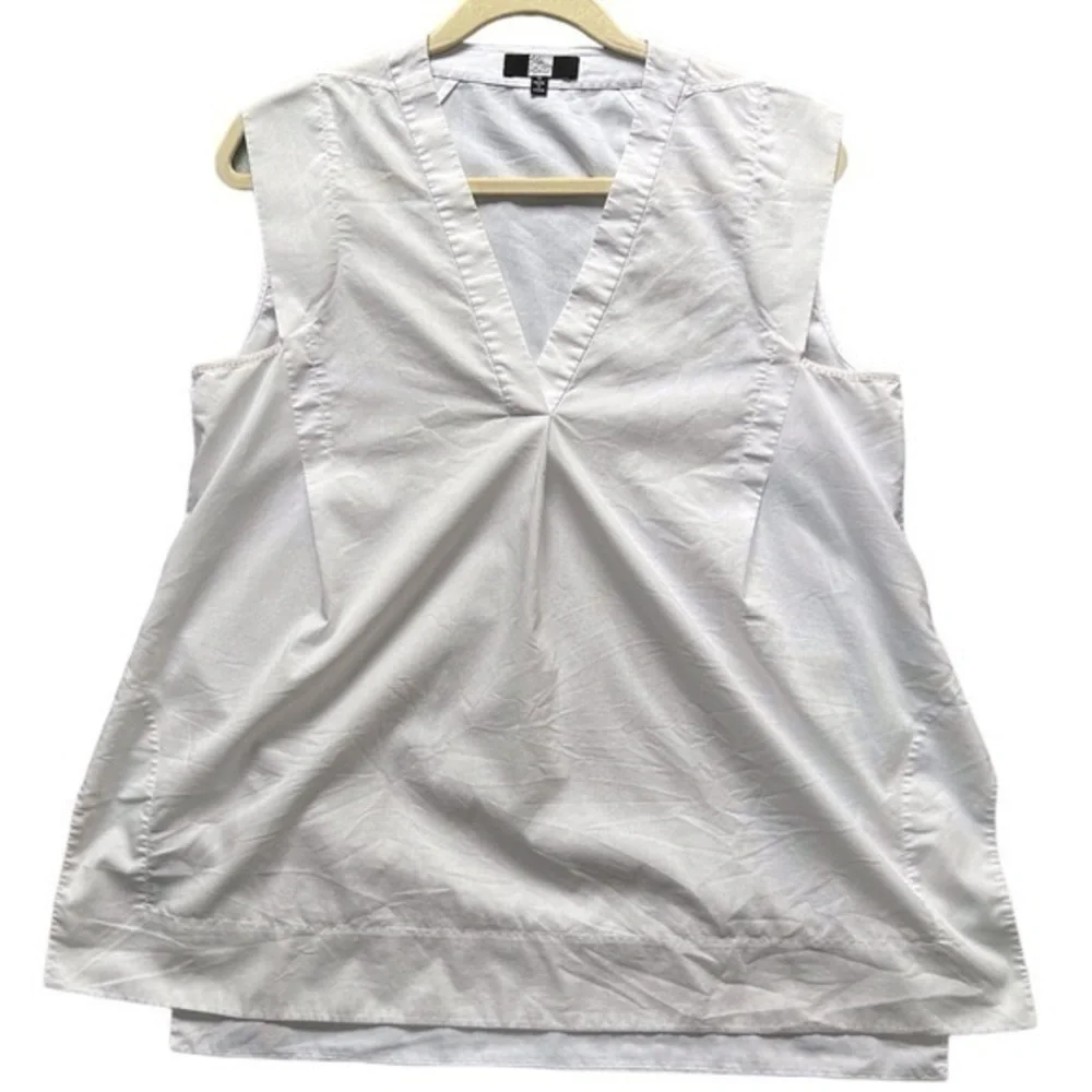 White Sachs Cotton Top, Size 10, M/L